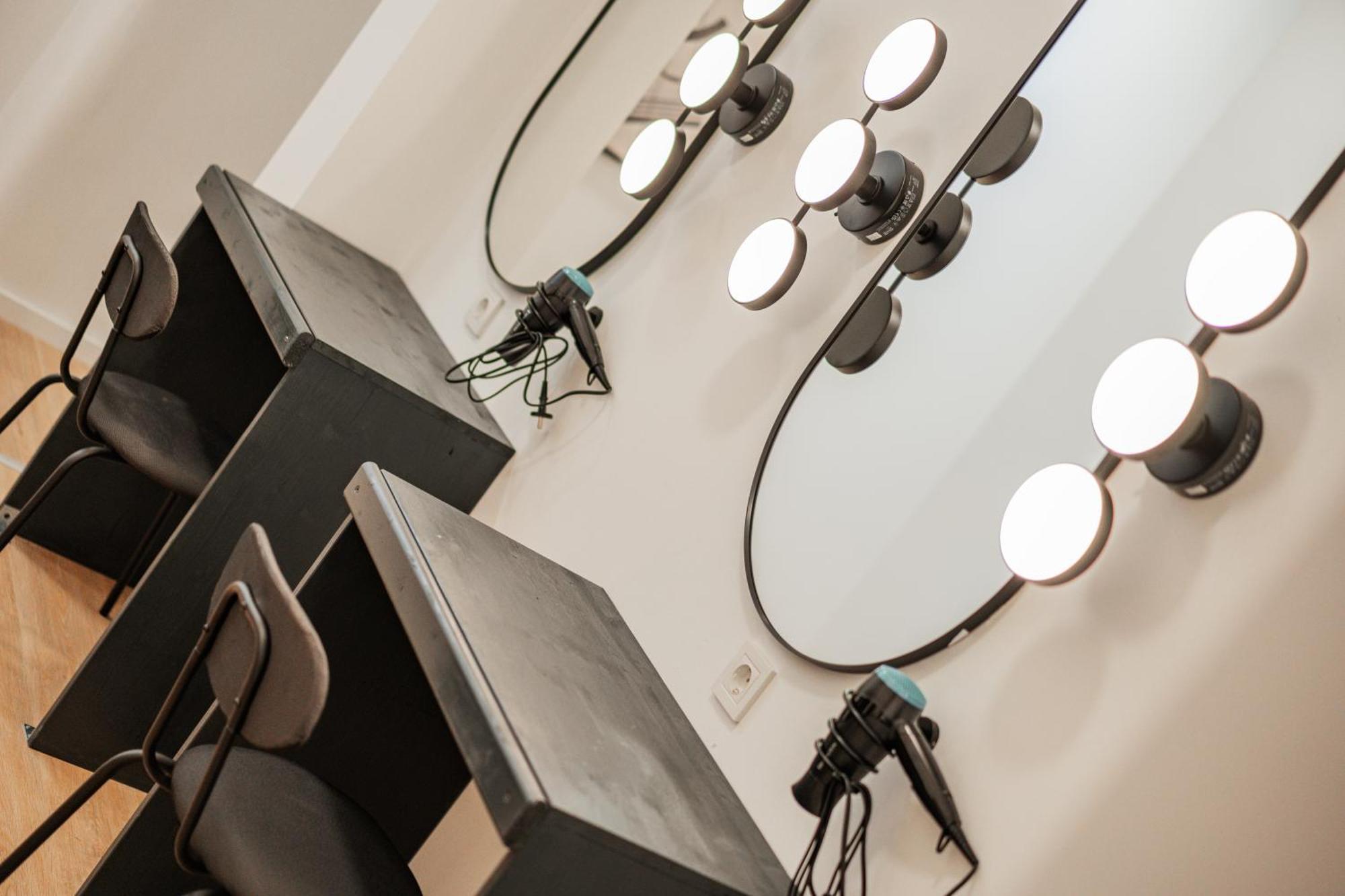 Chic Central City Rooms By Home2 Vienna Exterior photo